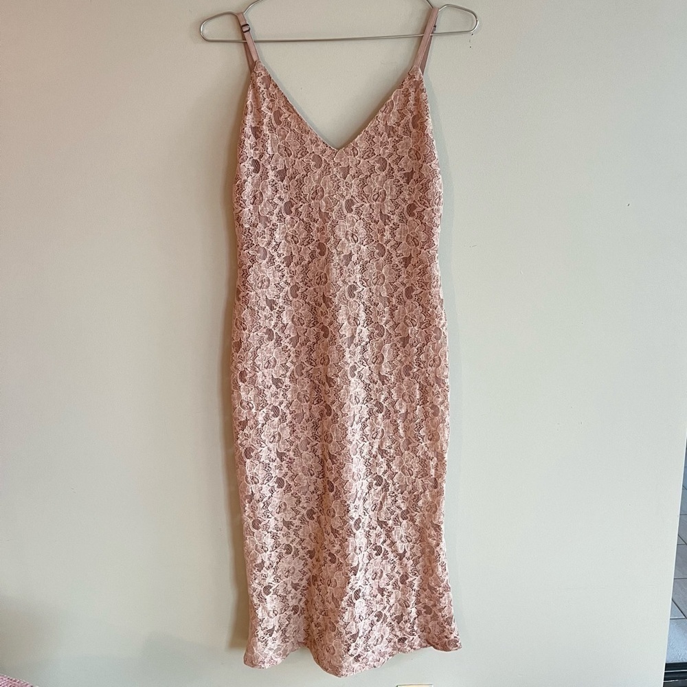 Alice + Olivia Lace Midi Dress